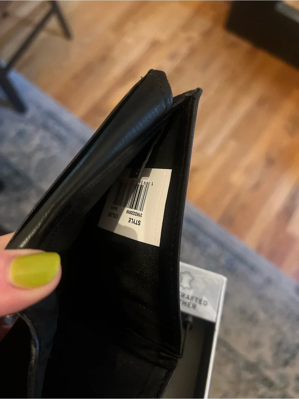 Kenneth Cole Reaction Black Leather Bi-Fold Card Holder